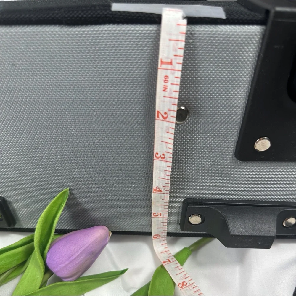 NWT Bella Russo laptop bag Please see the description